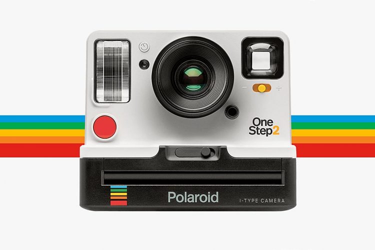 Polaroid : la magie de la photo-souvenir et de la chimie
